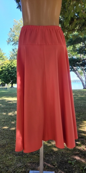 Vintage polyester skirts - Picture 3 of 6